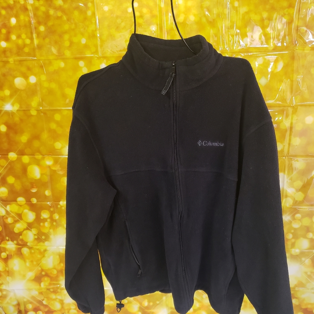 Columbia sweatshirt